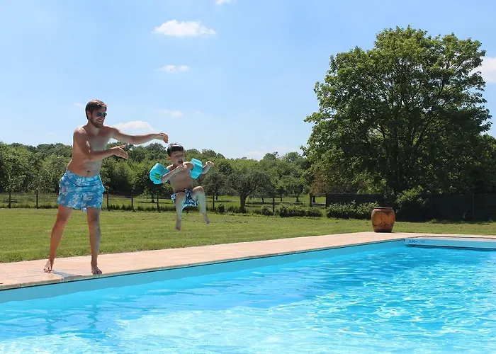 Сasa de vacaciones Château De Boucéel Mont Saint Michel Vergoncey